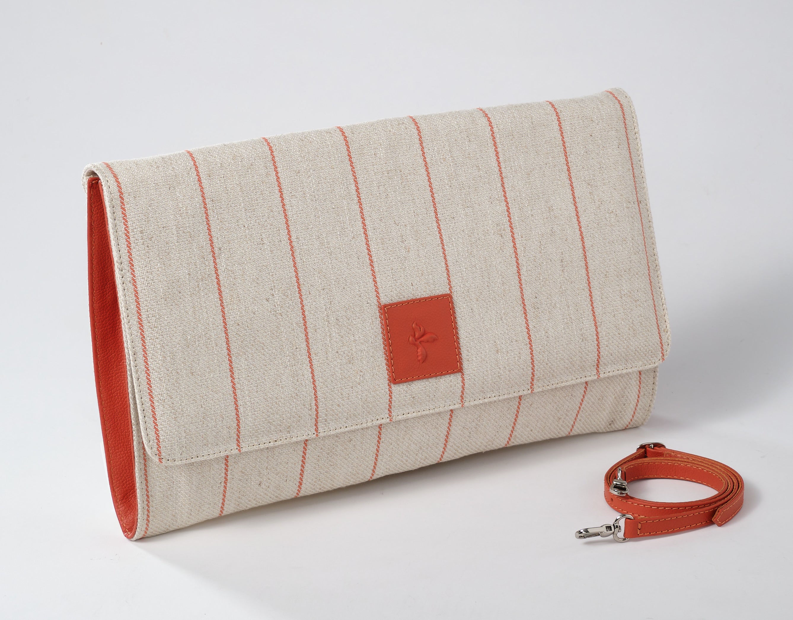 Romi Oversized Linen & Leather Clutch: Natural/Mango lines